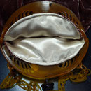 Vintage lucite/bakelite frame, fabric has been professionally renewed: rust red velvet. 26 cm x 26 cm Price: €190