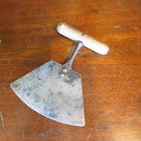  Hachoir  no. 243