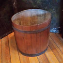 Ancien seau d'érable en bois  no.753