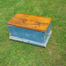 VENDU Petit coffre en pin ancien  no. 726