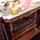Table dessus de marbre et une tablette pour rangement  no.  779