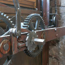 HISTORISCHE KURTINE FENSTER ERDGESCHOSS___Foto © Helga Loidold