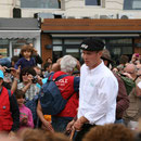 Le premier berger accompagnat ses moutons