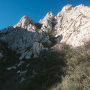 Avant une escalade vers le sommet