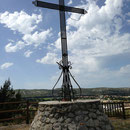 Calvaire sur la crête de la cuesta des Pennes
