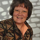 Frau Giegel (Konrektorin)