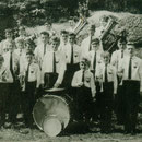 Gruppenbild im Burgweiher ca. 1965