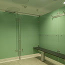 GSK-Glassysteme, Glassysteme, Glasanlagen, Glaskonstruktionen, Glas, WC - Trennwände, WC Kabinen, Duschen, Glasduschen, Scham – Trennwand, Urinal – Trennwand, Ganzglasanlagen, Umkleidekabinen, Umkleideschränke, Wertschließfächer, Glastüren, GSK Worm GmbH