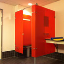 GSK-Glassysteme, Glassysteme, Glasanlagen, Glaskonstruktionen, Glas, WC - Trennwände, WC Kabinen, Duschen, Glasduschen, Scham – Trennwand, Urinal – Trennwand, Ganzglasanlagen, Umkleidekabinen, Umkleideschränke, Wertschließfächer, Glastüren, GSK Worm GmbH
