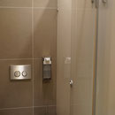 GSK-Glassysteme, Glassysteme, Glasanlagen, Glaskonstruktionen, Glas, WC - Trennwände, WC Kabinen, Duschen, Glasduschen, Scham – Trennwand, Urinal – Trennwand, Ganzglasanlagen, Umkleidekabinen, Umkleideschränke, Wertschließfächer, Glastüren, GSK Worm GmbH