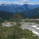Arrivati alla bocchetta a 2294 m deviamo verso l'Alp di Rescignaga