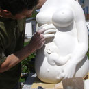 Le Mystère de la Vie - Sculpture en béton cellulaire et enduit plâtre - Réalisée sur le thème du Mystère, dans le cadre du Festival de Sculpture Camille Claudel - La Bresse - 2009<br><br>sculpture femme enceinte . naissance