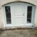Transformation d'une porte de garage en porte d'entrée