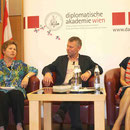 Barbara Denscher, Arne Dahl und Margareta Stubenrauch (v.l.n.r) diskutierten über schwedische Musik und Literatur
