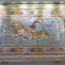 Stierspringer, ein Bild aus Knossos im Archäologischen Museum von Heraklion, Kreta, Griechenland