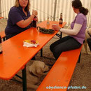 Bleib im Festzelt
