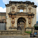 Auch viele andere Kirchen wurden nach 1755 nicht wieder aufgebaut. Die Hautpstadt wurde nach Guatemala City verlegt und es gab sicherlich ein RFiesenbevölkerungsschwund.
