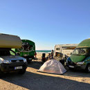 Die deutsche Wagenburg am Playa el Tecolote.