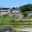 １９０２　広田漁港から見た住宅