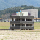 ５９７　米沢商会（後方は嵩上げ地）