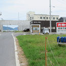 １６０５　防潮堤付近（バルと売地看板）