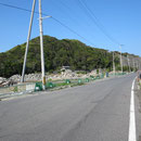 ３３４１　平豊間の建物基礎の撤去作業（護岸は手つかず）