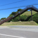 １８９８　津波避難階段と過去の津波高