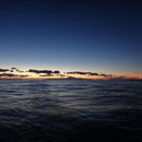 Teneriffa und La Gomera verschwinden im Abendrot