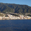 Santa Cruz de la Palma vom Meer aus