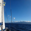Wir segeln einige Stunden an Dominica entlang