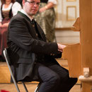 Organist Roger Sohler