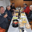 Beste Verpflegung bei Fondue oder Fleisch auf dem heissen Stein