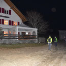 In der Gaststube spielt eine Ländlerkapelle fast ohne Publikum