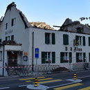 Start bei der Brandruine Bad Klus
