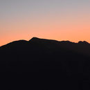 Silhouette von Hellchöpfli, Rüttelhorn und Chamben