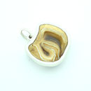 Schmuck aus Pferdezahn