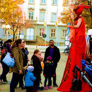 Red Lady mit Ballontieren
