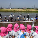 保育園の子どもたちが見学に来ていました。
