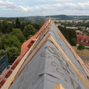 Blick vom Dachfirst auf den Dach-First