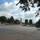 Place saint Amatre et le monument des déportés