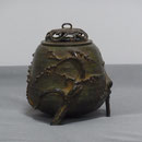 A16．鳥山雄示 蝋型鋳造 三友文 - 高岡銅器展示館