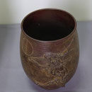 A08．平井昇 魁文花器 - 高岡銅器展示館