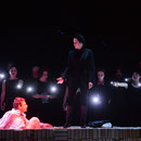  Bassem Alkhouri (Lenskij), Tabea Götting (Guillot), Marian Pop (Onegin), Opernchor&Extrachor,, Foto: Nils Klinger