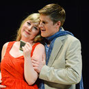 Ulrike Schneider (Olga), Tobias Hächler (Lenskij), Foto: Nils Klinger