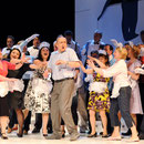 Krzysztof Borysiewicz (Don Pasquale), Opernchor, Foto: Nils Klinger