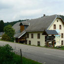 Notre ferme, et son grenier à foin typique du Pays Welche !