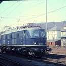 E19 01 Bw Hagen-Eck im Bahnhof Siegen, März 1969