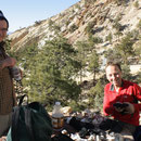 Zurück im Camp: Begutachtung der Funde, Champions Mine, White Mts. CA