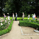 Im Rosengarten.