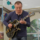 Die Gitarre kann auch nichts dafür